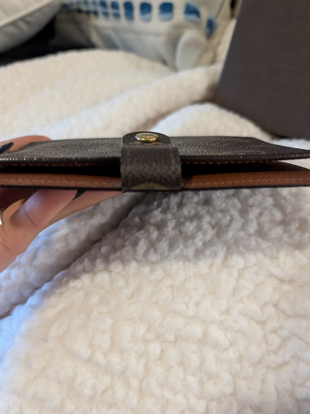 (SOLD) Louis Vuitton Monogram Brown Canvas Agenda/Passport Holder - Picture 8 of 12